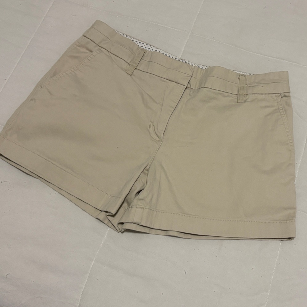 British Khaki Women's Flat-Front Khaki Shorts